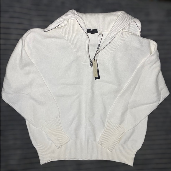 Tahari Sweaters - 🆕 NWT TAHARI Viscose Blend Zipper Neck Sweater Color White Size Large